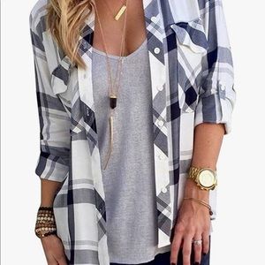 Women’s Plaid Buttoned Long Sleeve Top